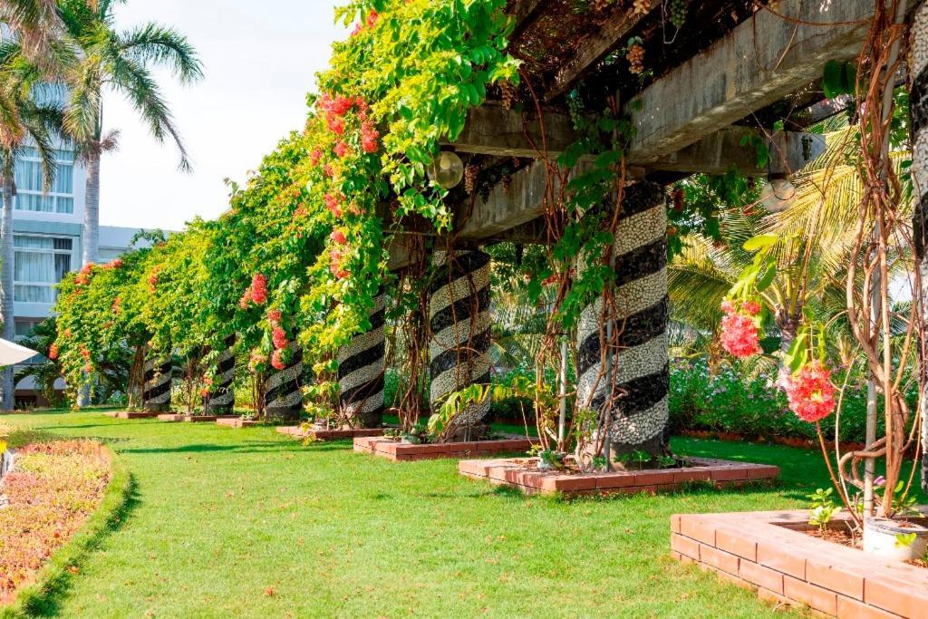 Saigon - Ninh Chu Hotel & Resort Phan Rang Luaran gambar