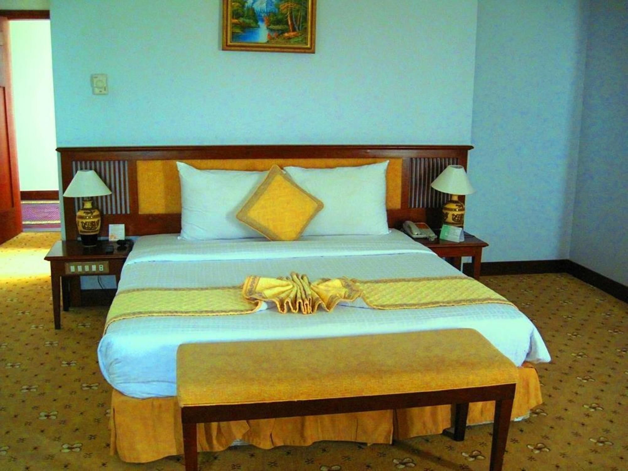 Saigon - Ninh Chu Hotel & Resort Phan Rang Luaran gambar